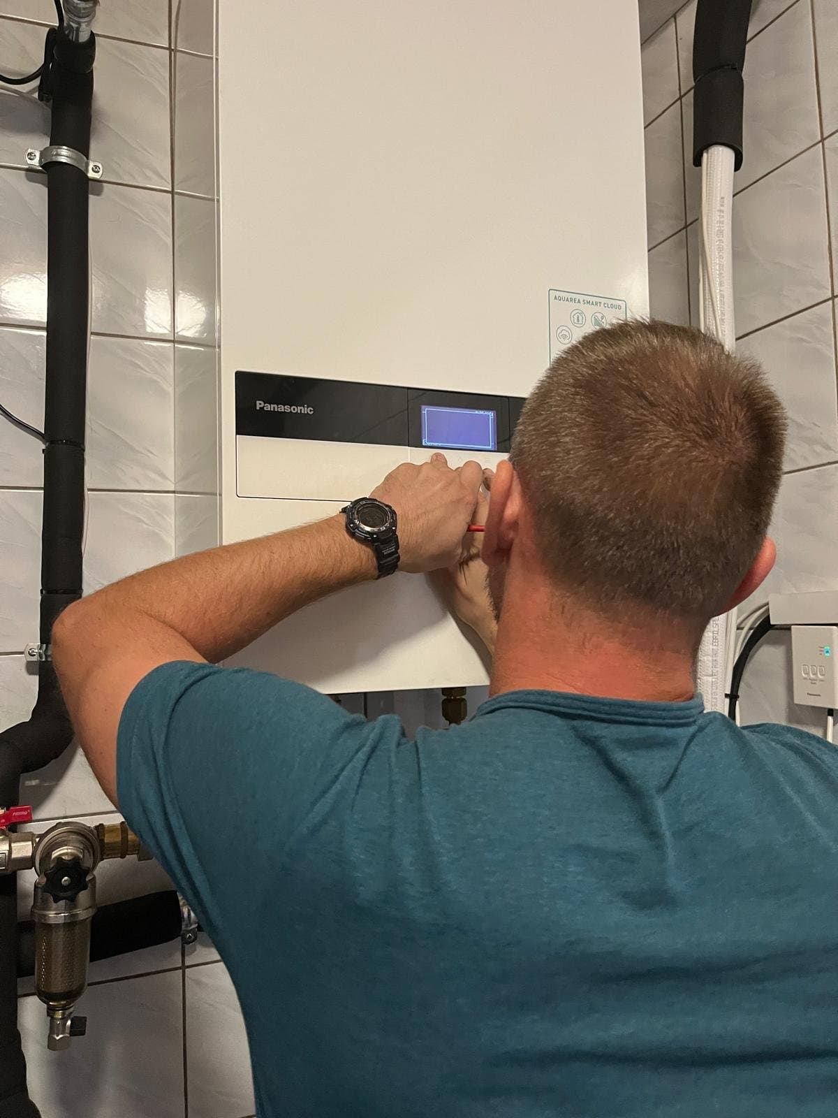 Panasonic Aquarea Smart Cloud — konfiguracja sterownika hydroboksu przez Roberta Poczaja, instalatora AFI